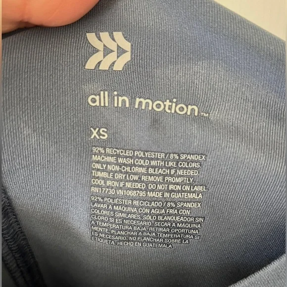 All in motion cropped long sleeve top - Picture 4 of 4